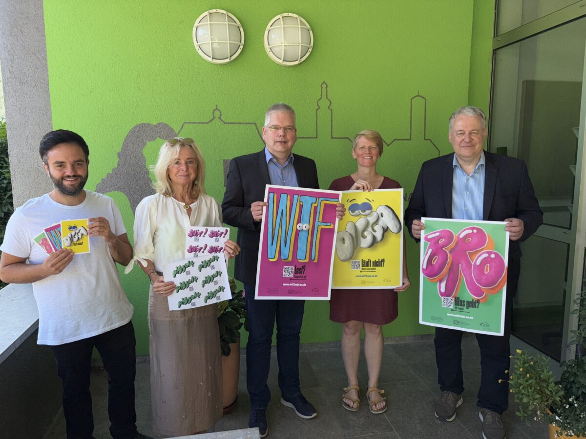 Plakat-Kampagne bringt schnelle Hilfe bei Jugend-Problemen