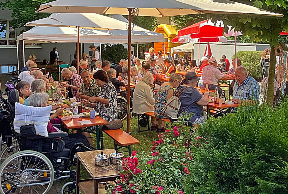 AWO 30 Feier mit den Bewohnern.jpg