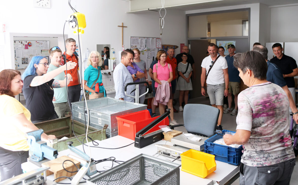 Weiden radelt zum HPZ für besonderen Einblick