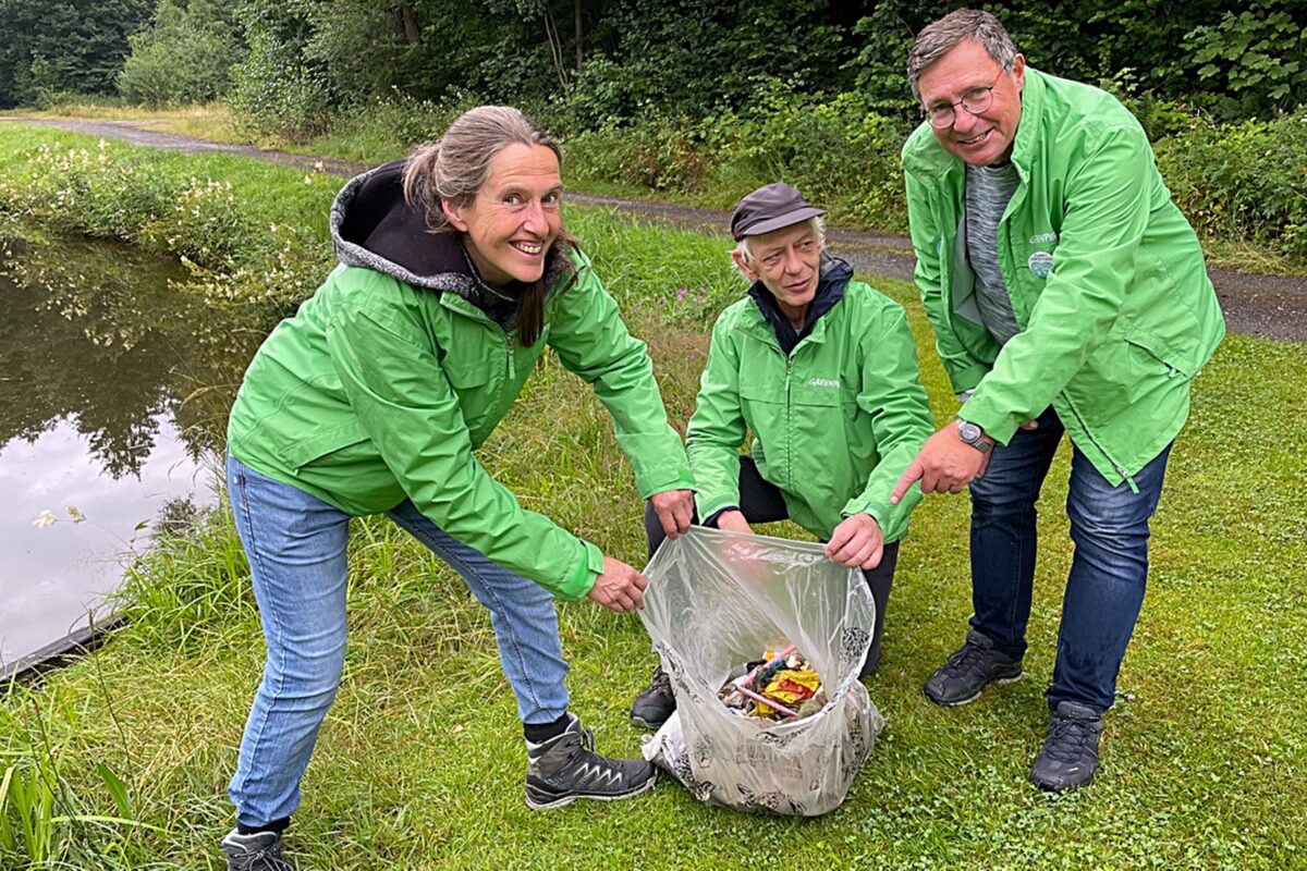 Greenpeace Müll einsammeln-.jpeg