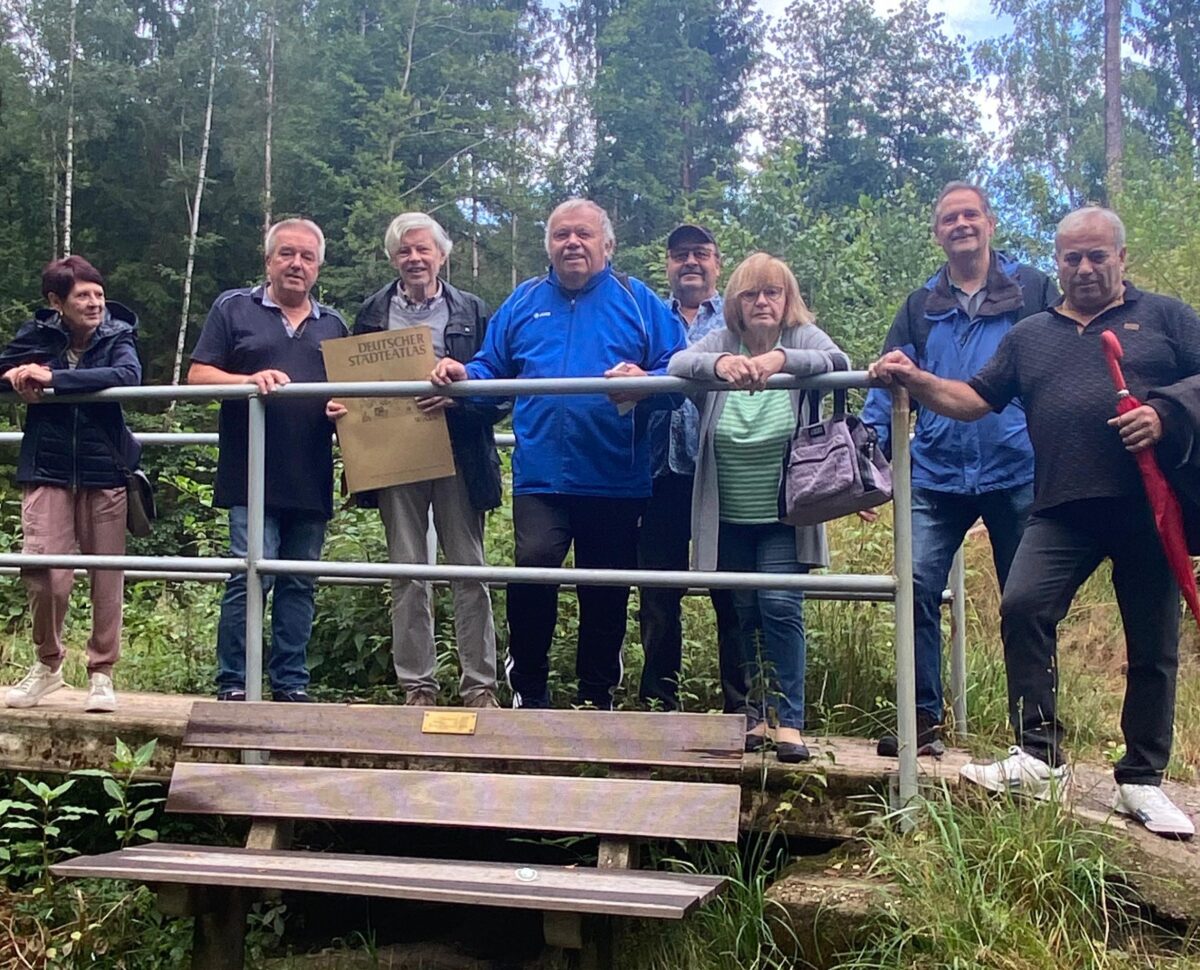 Weidens SPD erkundet historischen Bach mit Hindernissen