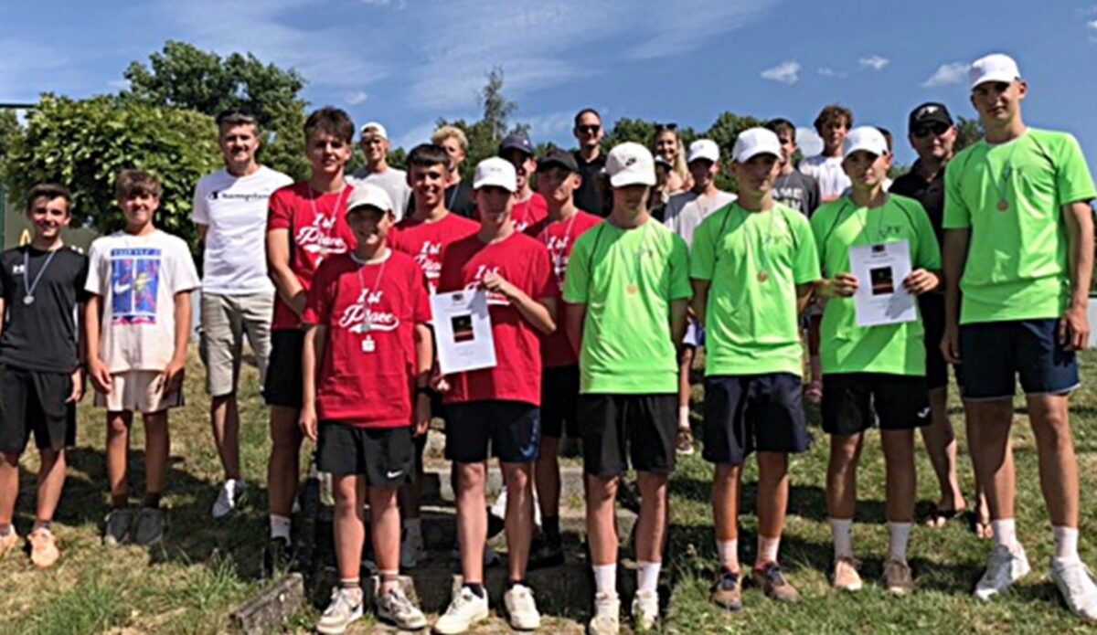 Schultennis Meisterschaft Buben.jpeg