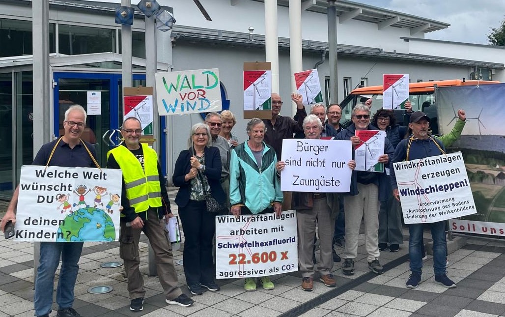 RWE bestätigt Windparkpläne bei Fuchsmühl: Bürgerinitiative will sich nicht damit abfinden