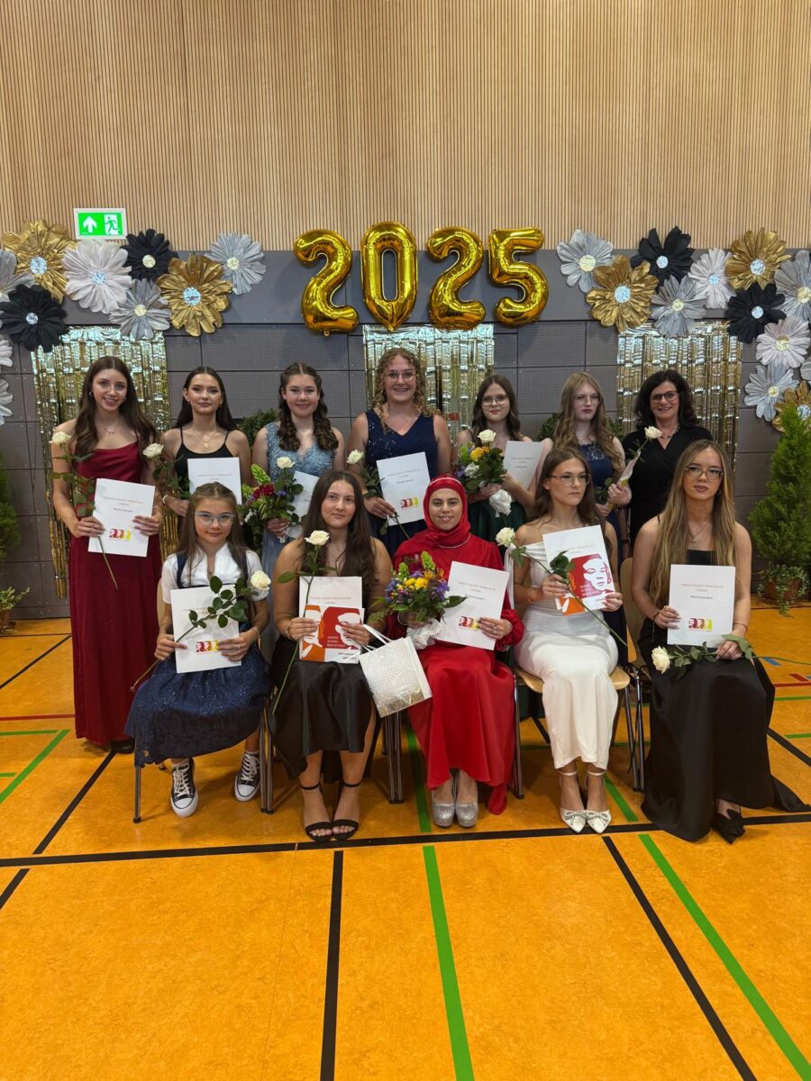 Feierliche Abschlussfeier in der Sophie-Scholl-Realschule