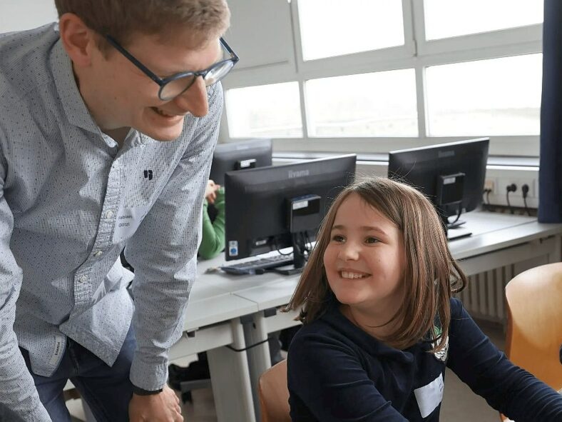 NEW Perspektiven: MINT am Samstag – Fachkräfteentwicklung fängt früh an