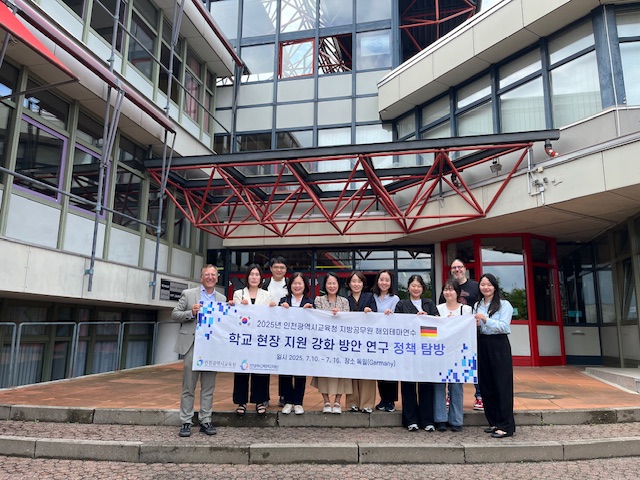 Koreanische Bildungsdelegation besucht Weidener Gymnasium