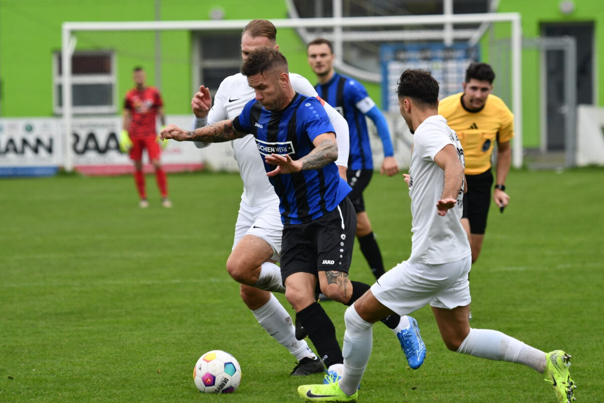 SpVgg SV Weiden präsentiert neuen Kader und hat vielleicht noch einen "Kracher" in petto