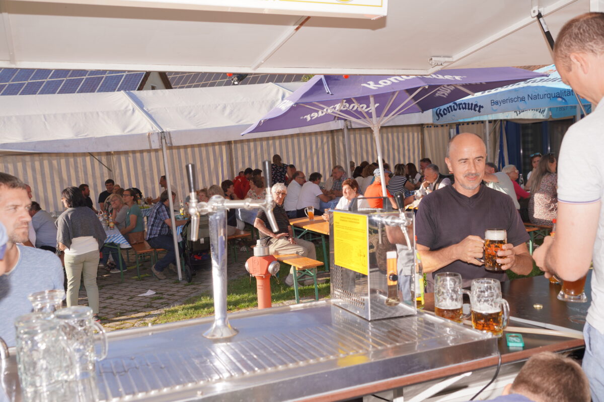 Albersrieth feiert mit vielen Gästen