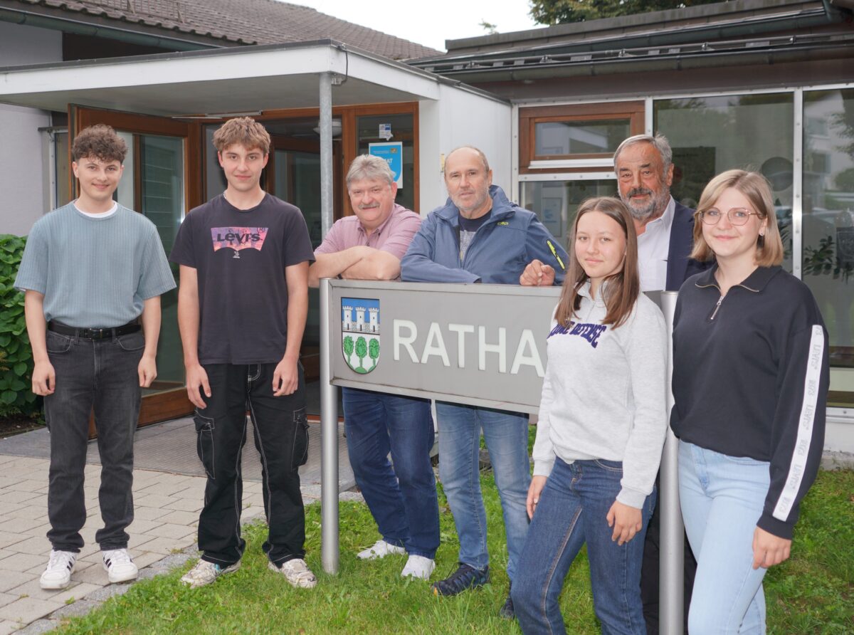 Waldthurn ehrt seine besten Schüler – Vier Jugendliche überzeugen mit herausragenden Leistungen