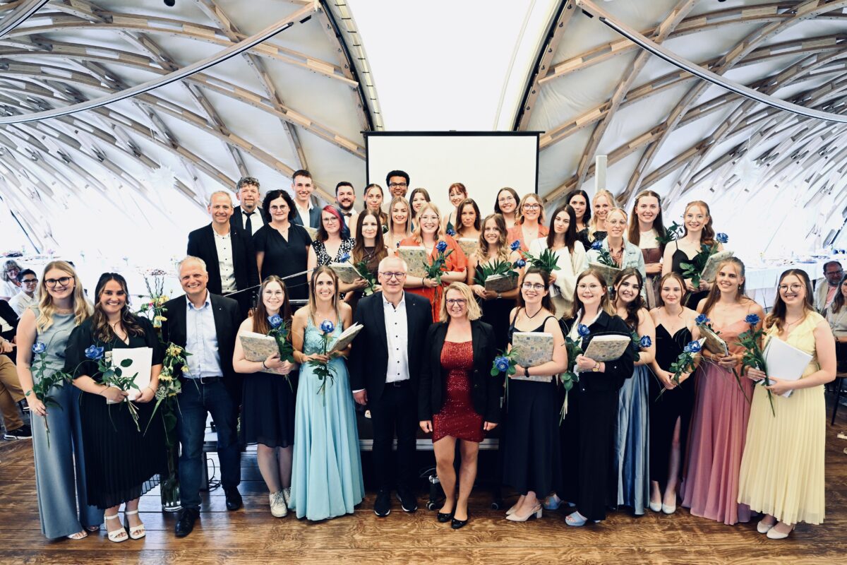 29 neue Erzieher aus Weiden startklar für ihre Karriere