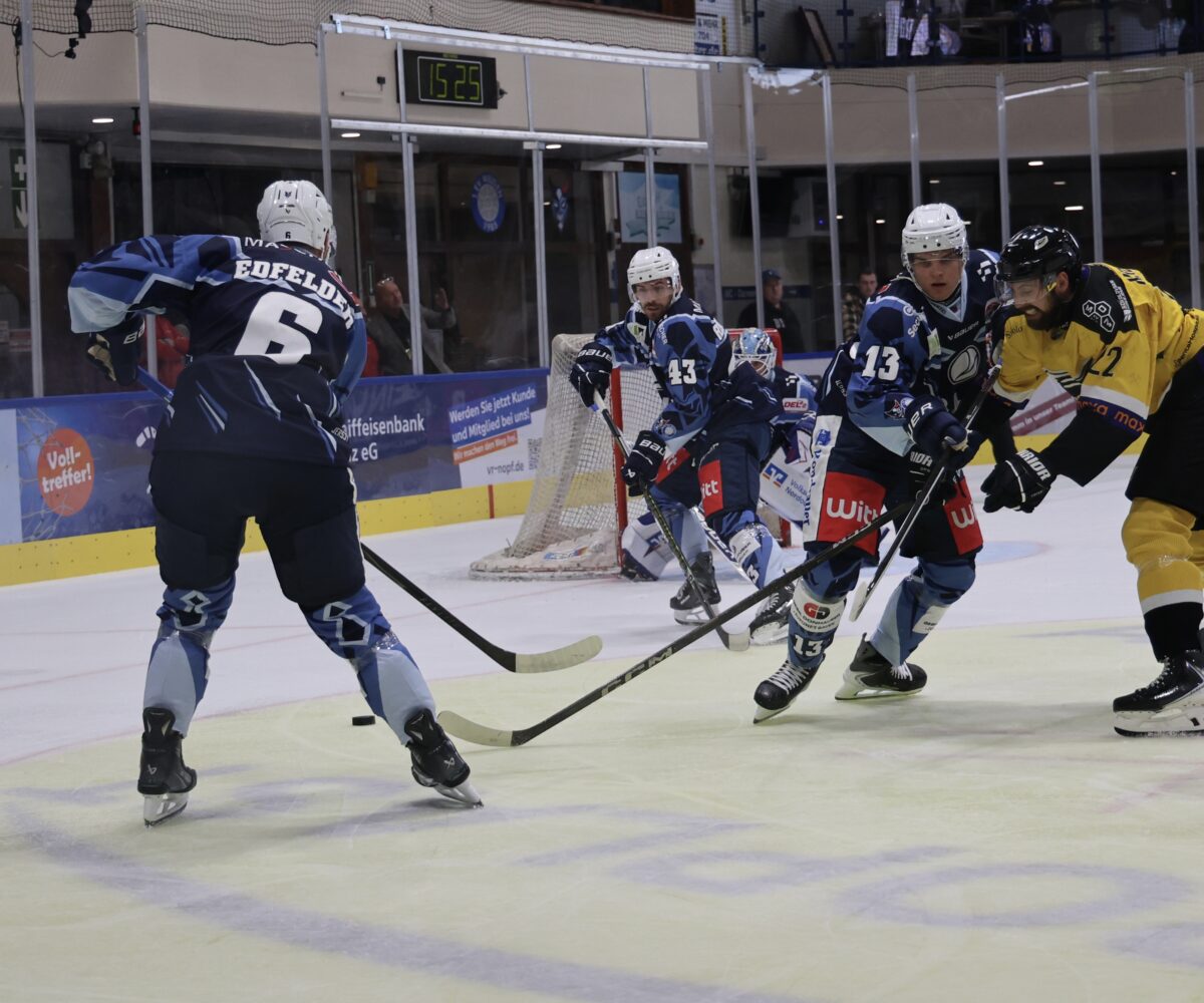Blue Devils Weiden gewinnen Heimspiel in der Vorbereitung gegen HC Banik Sokolov