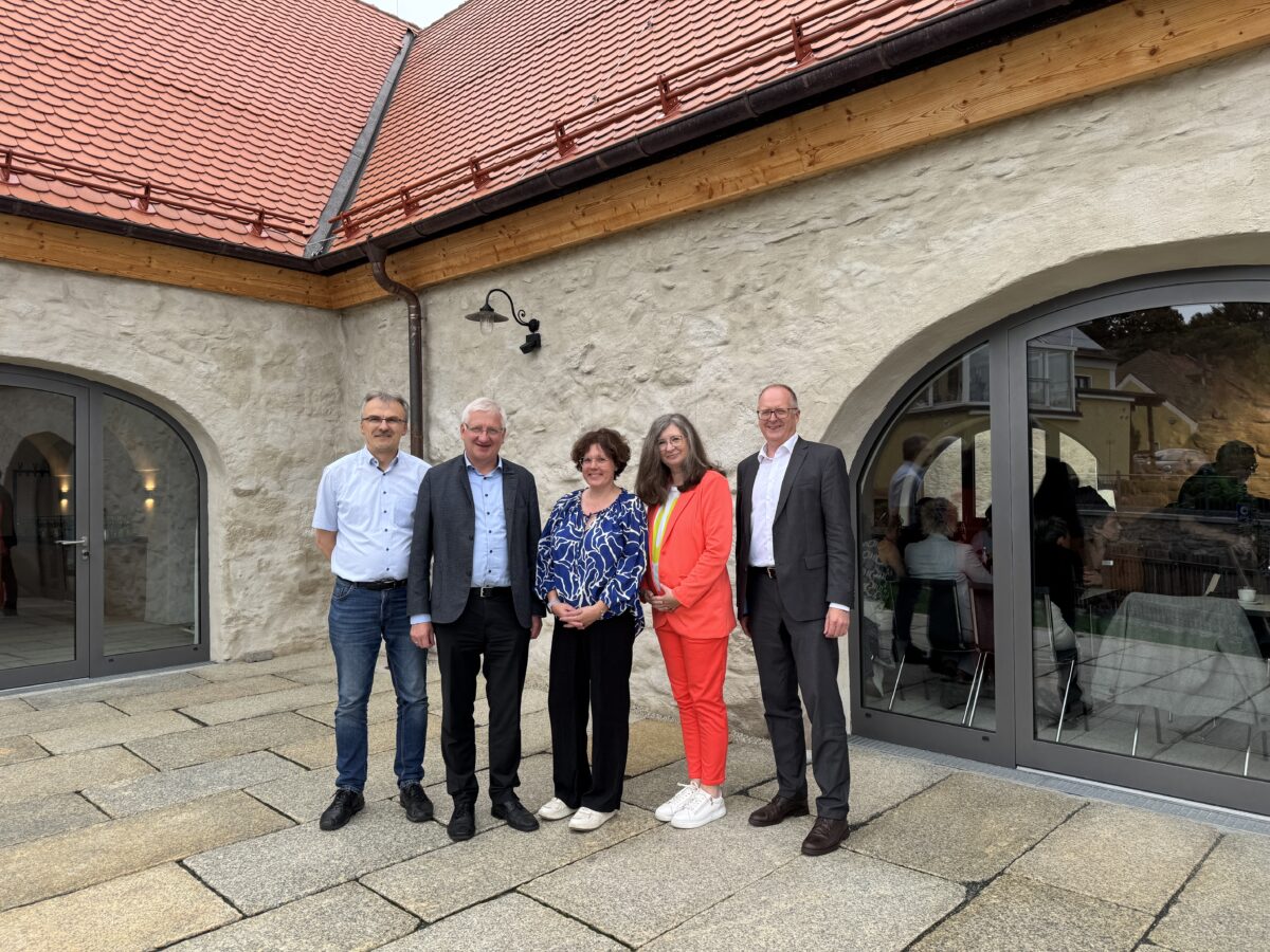 Neuer Träger, bewährte Menschlichkeit: Schule für Heilerziehungspflege in Erbendorf