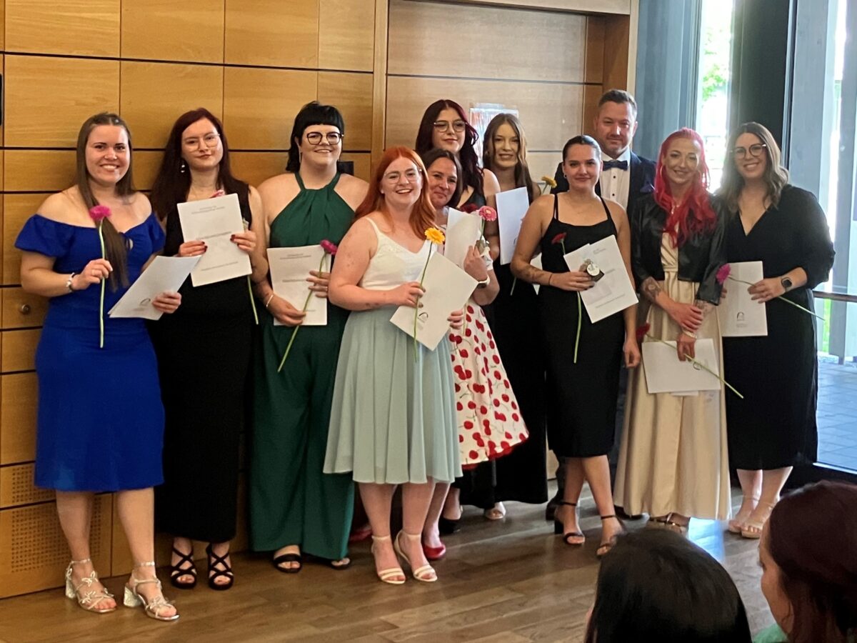 HEP, HEP-H, Hurra! Große Freude bei den Absolventen