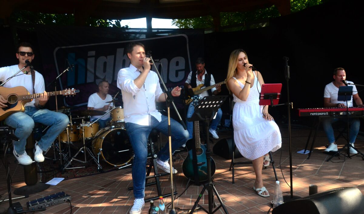 Highline unplugged begeistert im Max-Reger-Park