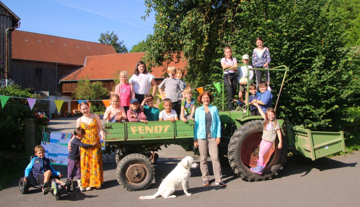 Ferienstart mit Tieren, Spielen, Kreativangeboten und ganz viel Bewegung