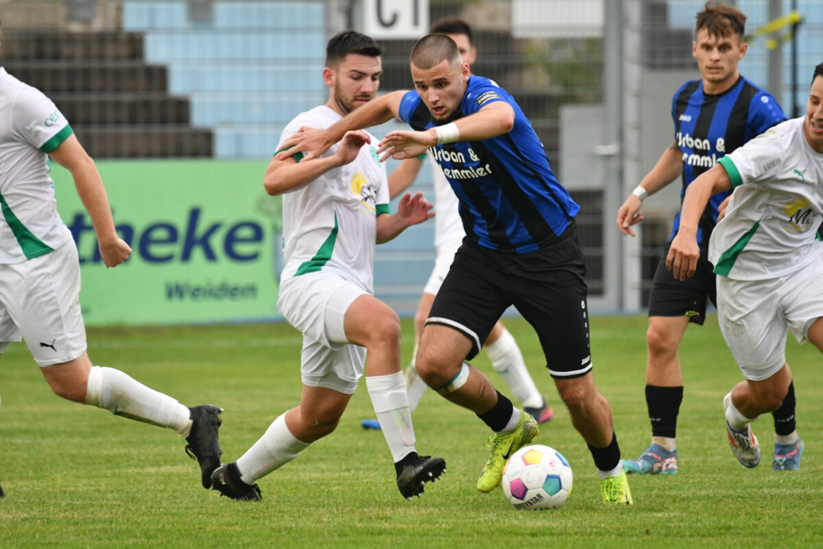 Herkulesaufgabe in Bamberg mit einem Punkt und roter Karte gelöst