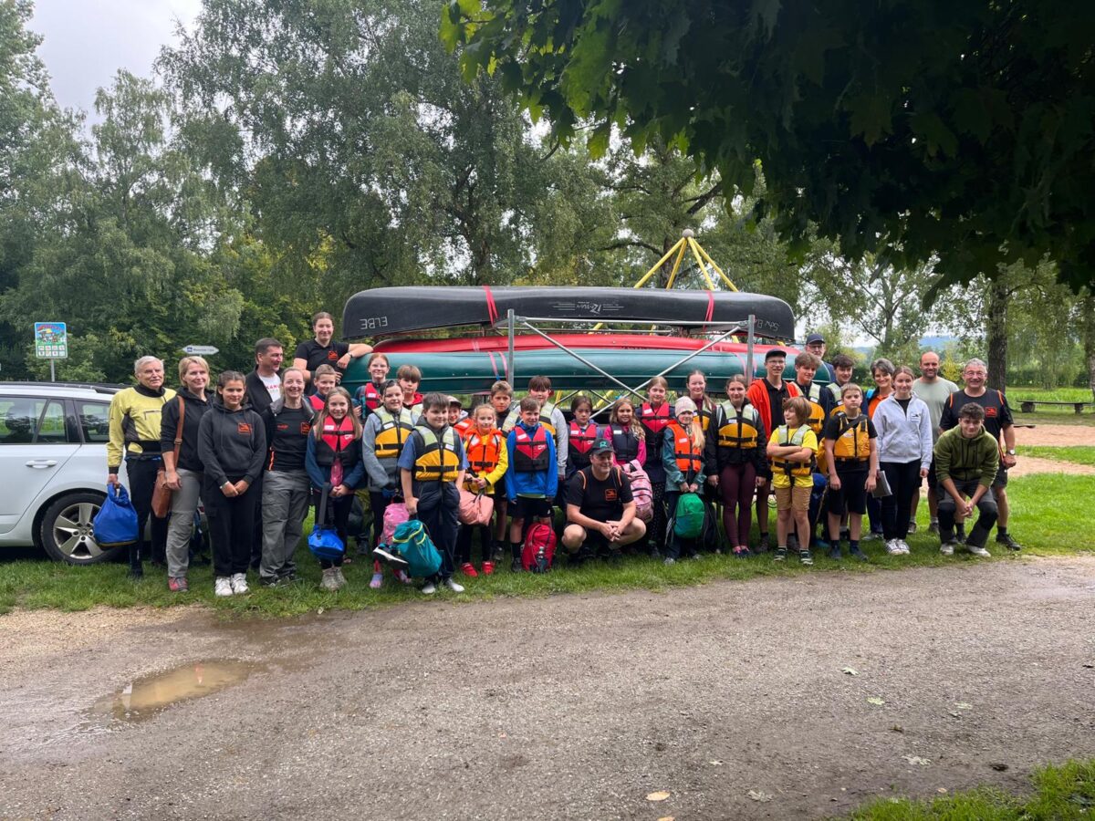 Spaß auf der Naab: Kanufahrt eröffnet Weidener Ferienprogramm