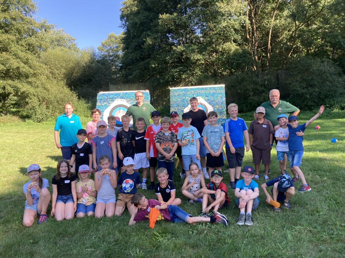 Kinder in Neustadt/WN erleben Kreativität und Schießsport