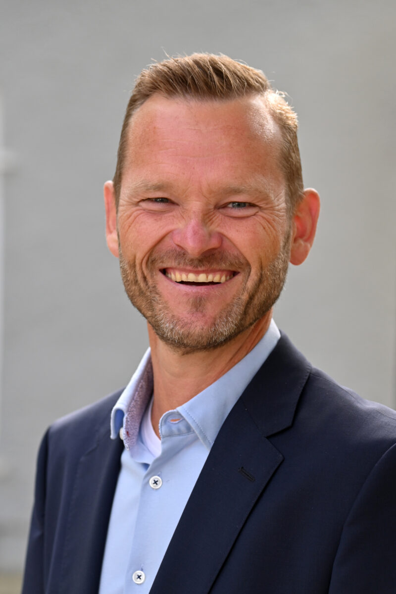 Klaus Binner wird Vize-Leiter an der Wirtschaftsschule Weiden und Eschenbach