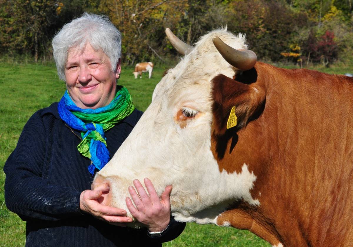 "Lesung mit Edith Luttner: Oma dealt – Opa auch" in Weiden