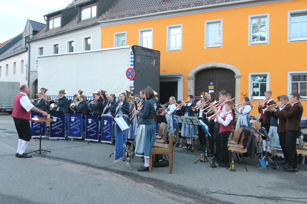 Musikverein Waidhaus begeistert mit Serenade