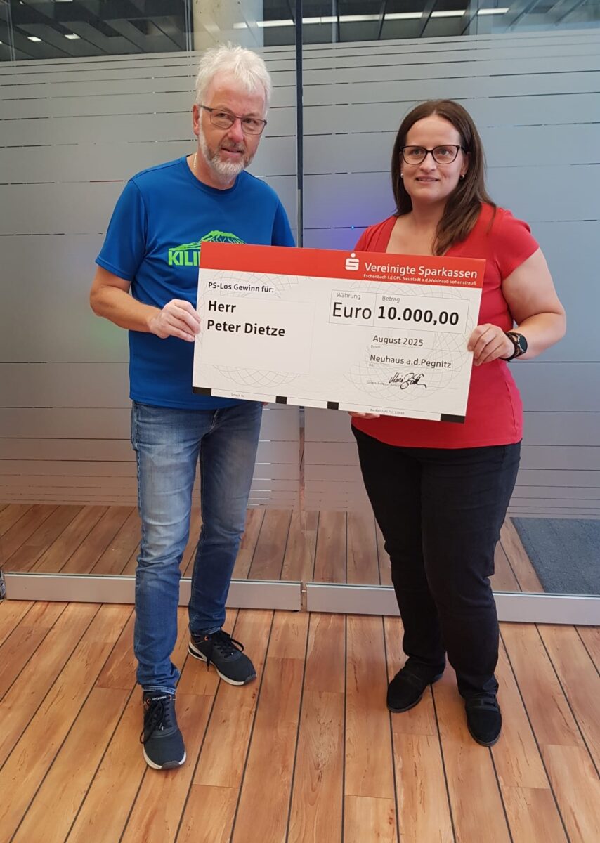 Neuhaus: Sparkassenkunde gewinnt 10.000 Euro