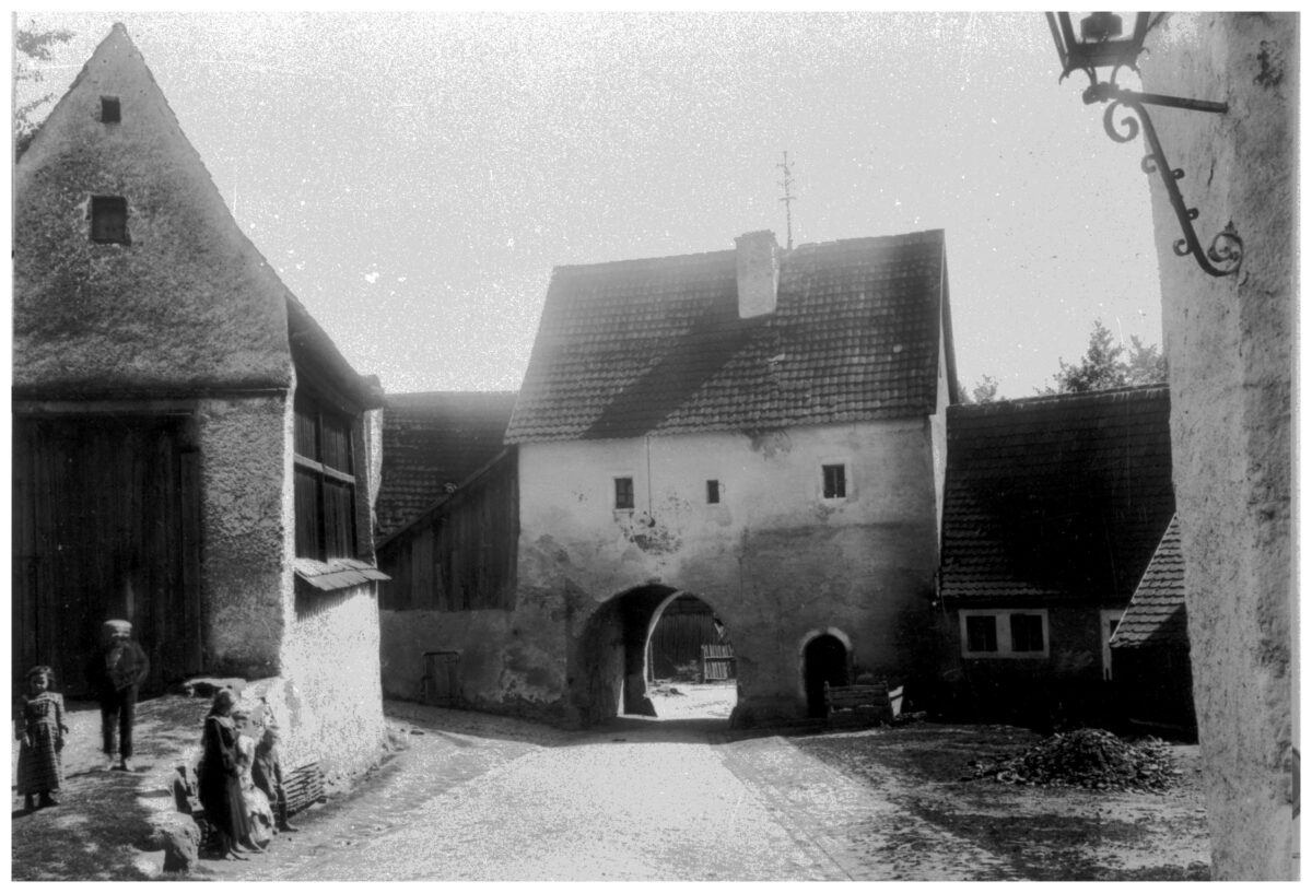 Neustadt feiert Denkmaltag mit Kristallflohmarkt