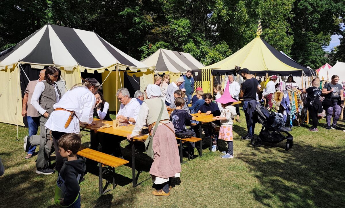 Pressather Fähnlein begeistert bei „Horto Historico“ in Teublitz