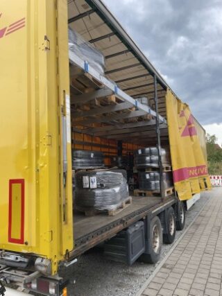 Reifendiebstahl in Wackersdorf: Schaden von 70.000 Euro