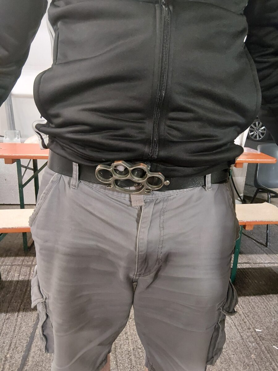 Strafbare Gürtelschnalle: Kuriose Sicherstellung an der Grenze