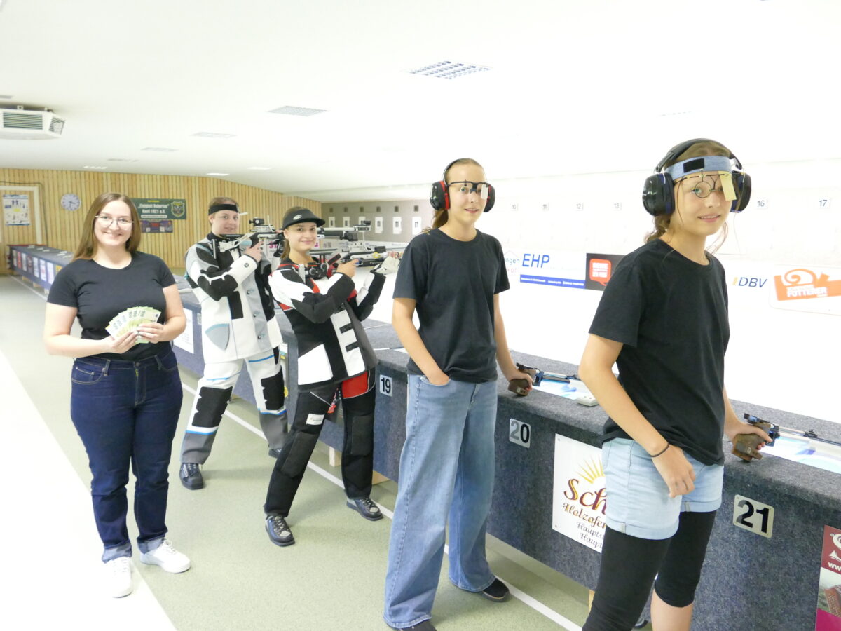 Mit jedem Schuss ein Zeichen der Solidarität: Kastler Sportschützen sammeln für krebskranke Kinder