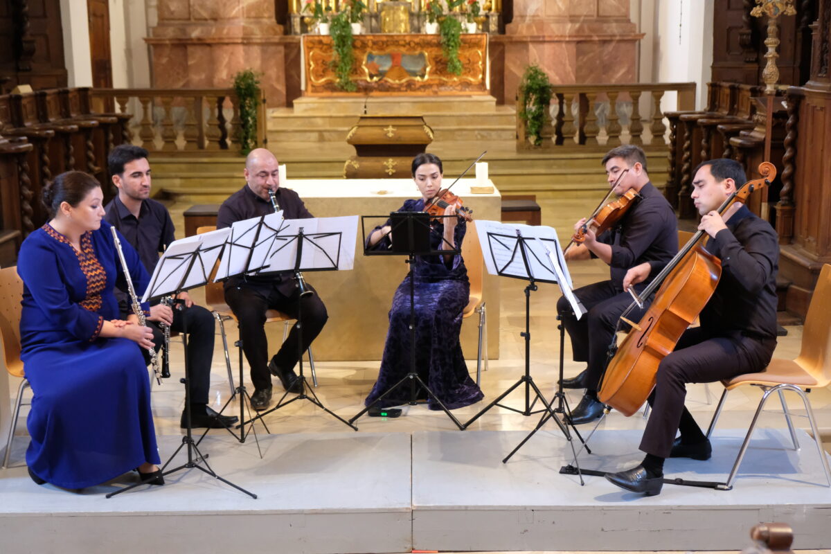 Speinsharts Sommerkonzerte: Emotionale Reise durch die Musikgenres mit Künstlern aus Turkmenistan