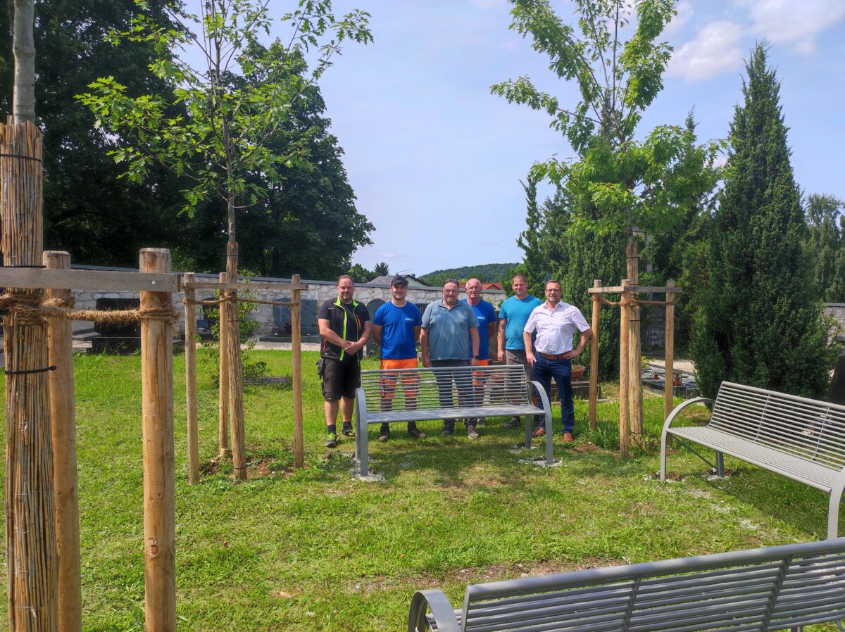 Teublitzer Friedhof lädt mit Meditationskreis zum Verweilen ein