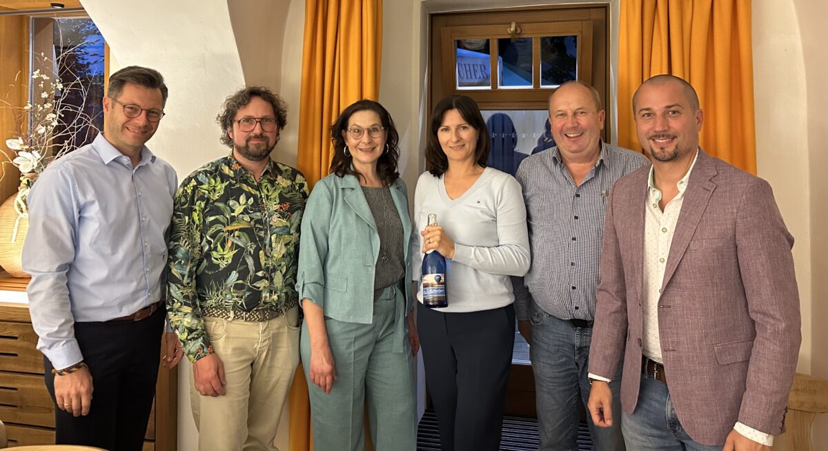 Erfolgreicher Netzwerkabend in Weiden: Wichtige Informationen zur e-Rechnung für Selbstständige und Unternehmer