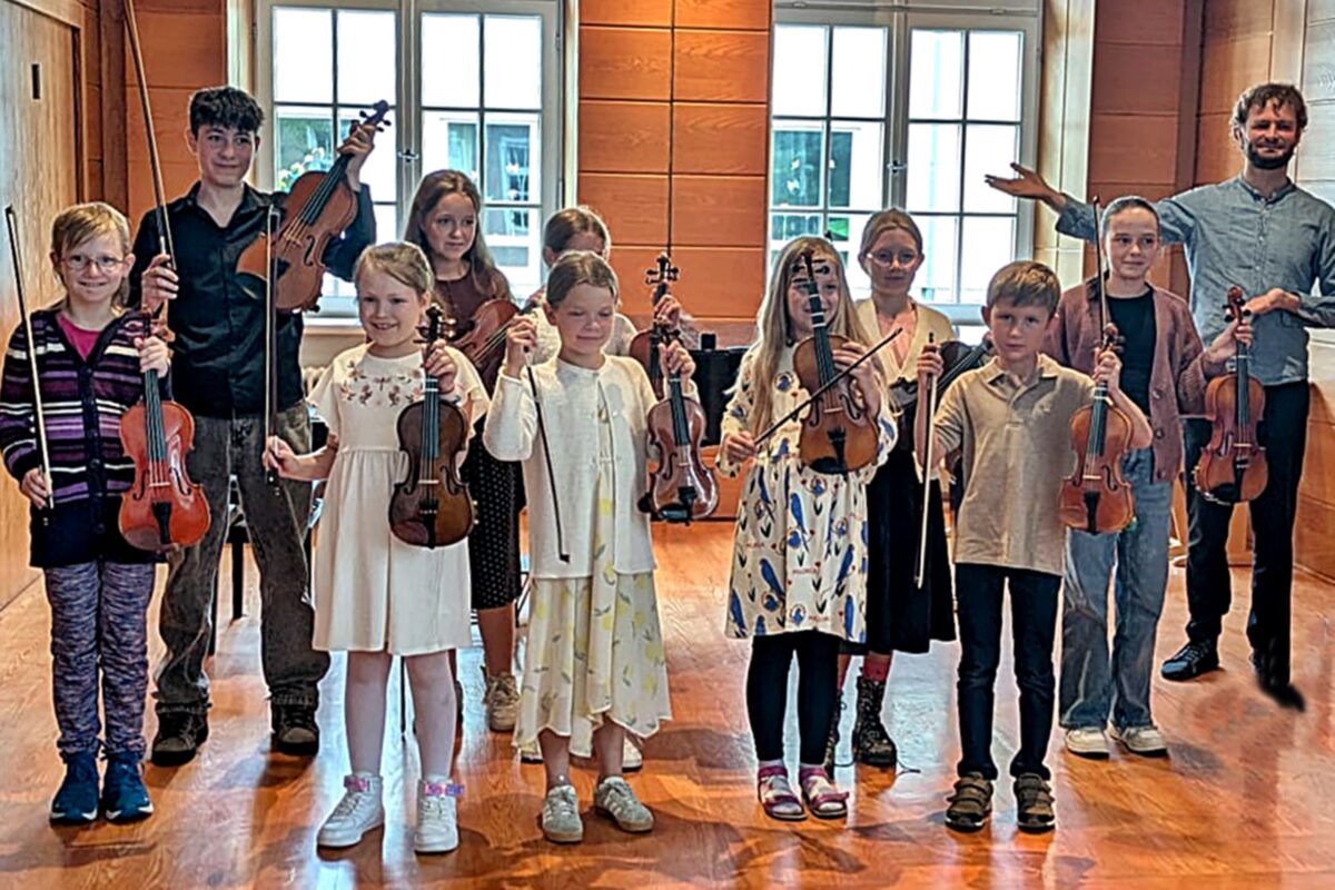 FGS -Geigenklasse von Cain.jpg