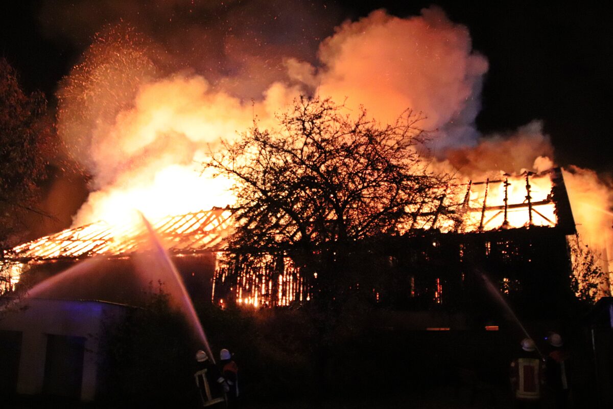 Großbrand in Nittenau fordert hunderte Einsatzkräfte