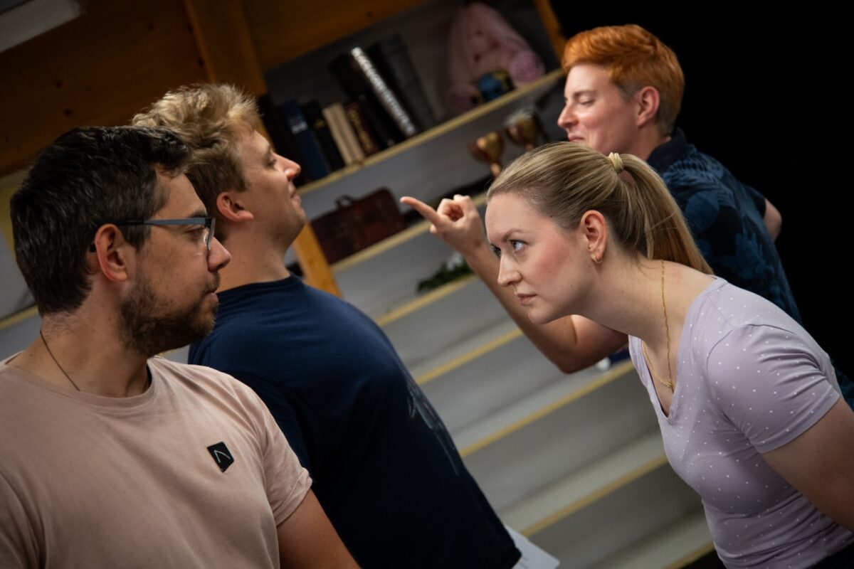 OVIGO startet „Heureka“: Impro-Show mit Überraschungsfaktor