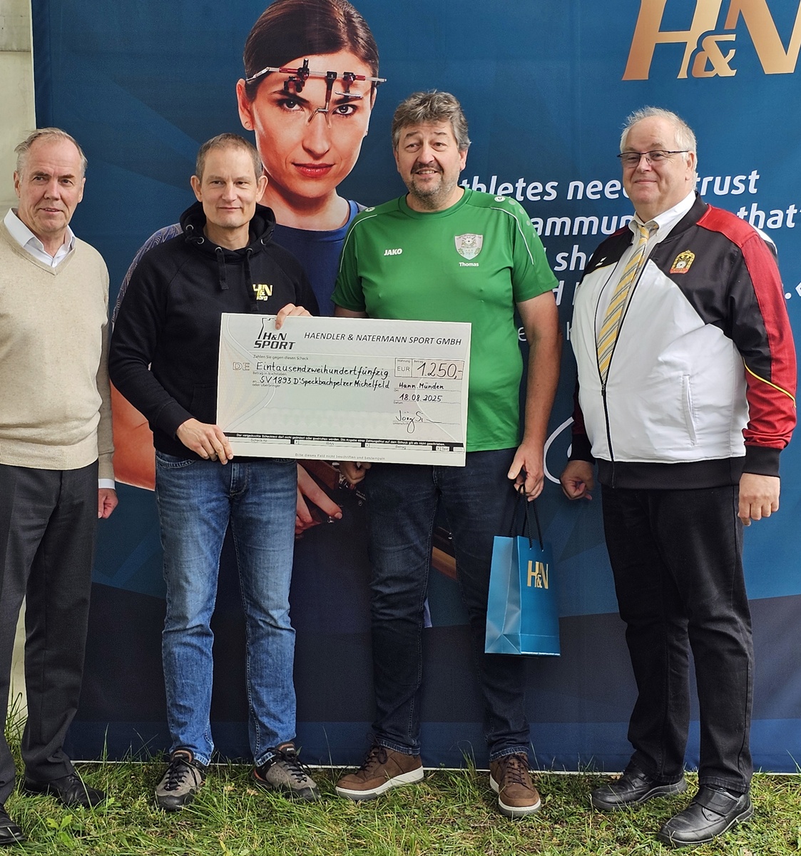 Schützenverein D´Speckbachpelzer Michelfeld holen Platz 2 beim H&amp;amp;N Förderpreis