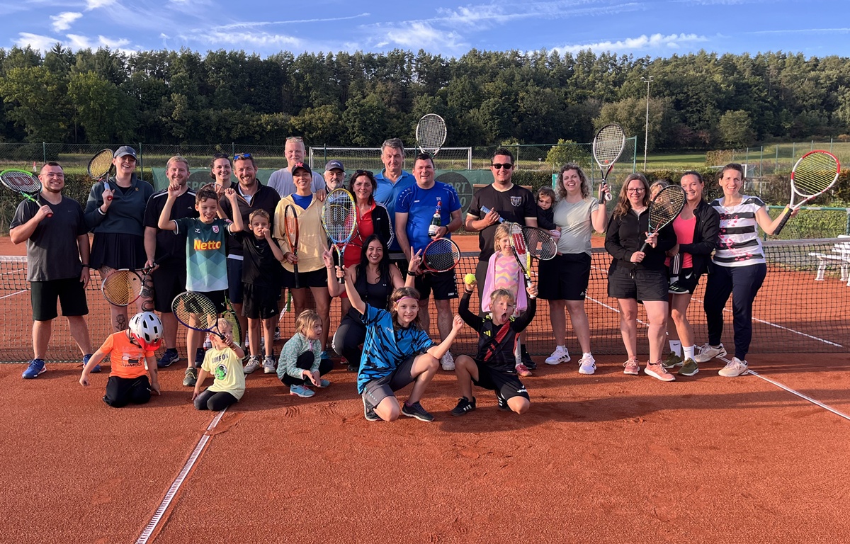 Erfolgreicher Saisonabschluss der Tennisabteilung des TSV Pressath