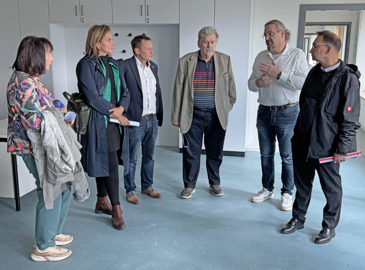 Bauausschuss besucht Pestalozzi-Schule