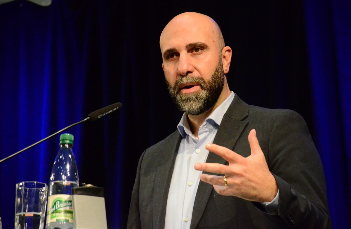 Ahmad Mansour über Gaza und Israel: Dieser Krieg wird auf Social Media geführt