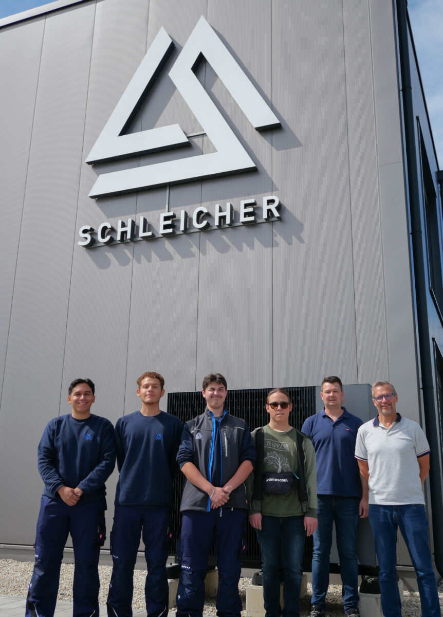 Ausbildungsstart bei Schleicher in Pressath mit vier neuen Azubis
