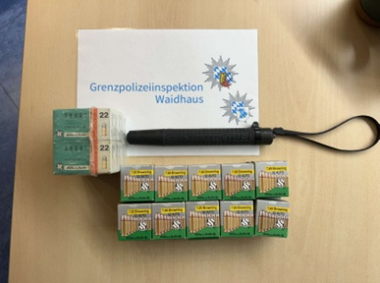 Schleierfahnder stellen in Vohenstrauß 1.000 Patronen und verbotene Waffe sicher