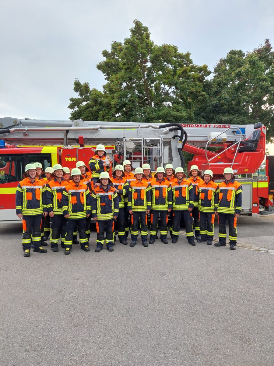 Feuerwehr Wolfring sichert Platz drei beim Amberger Oberpfalzcup