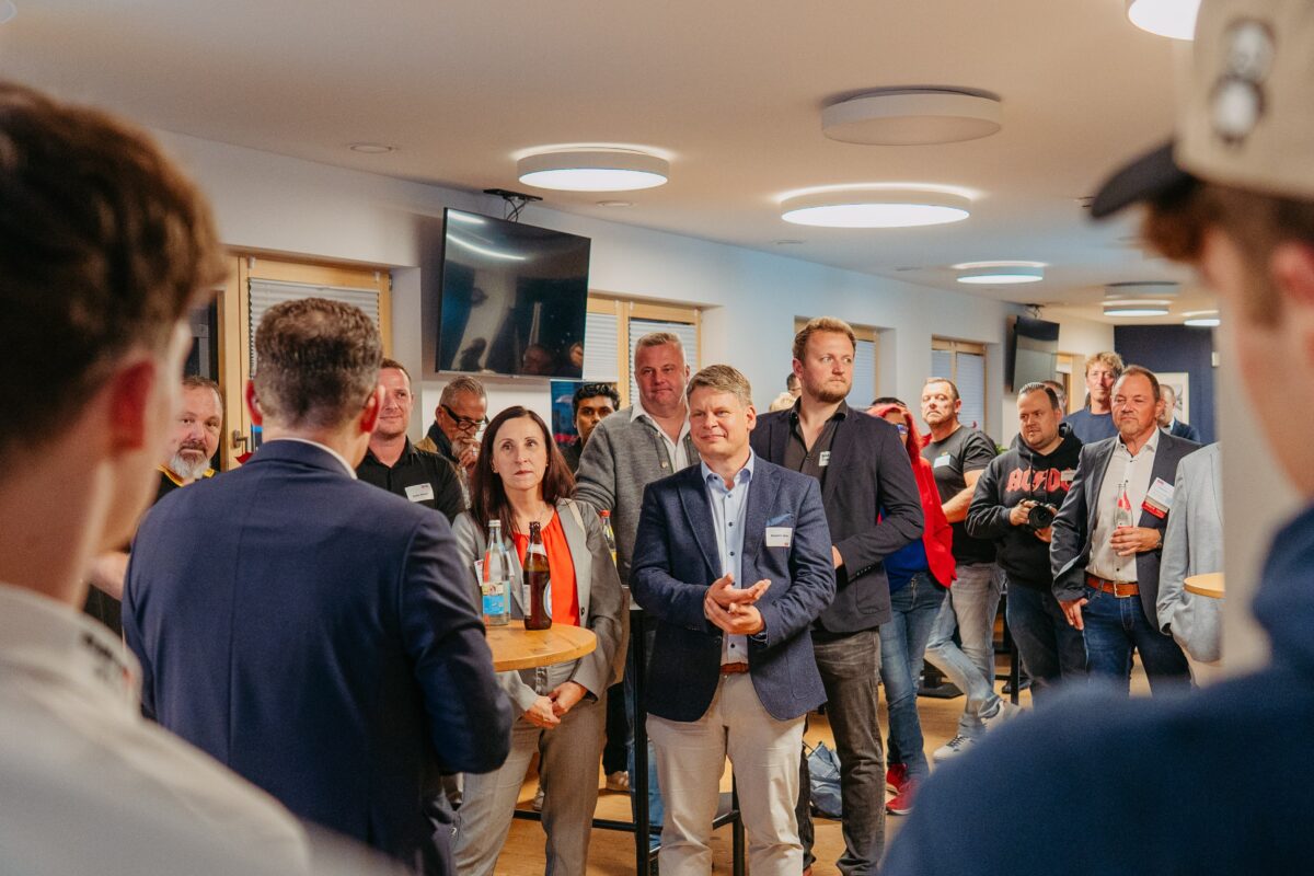 BNI Midanand - Netzwerken auf dem Eis