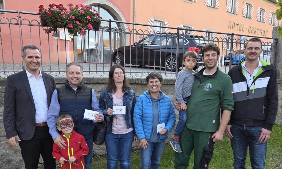 Großer Andrang beim verkaufsoffenen Sonntag in Floß