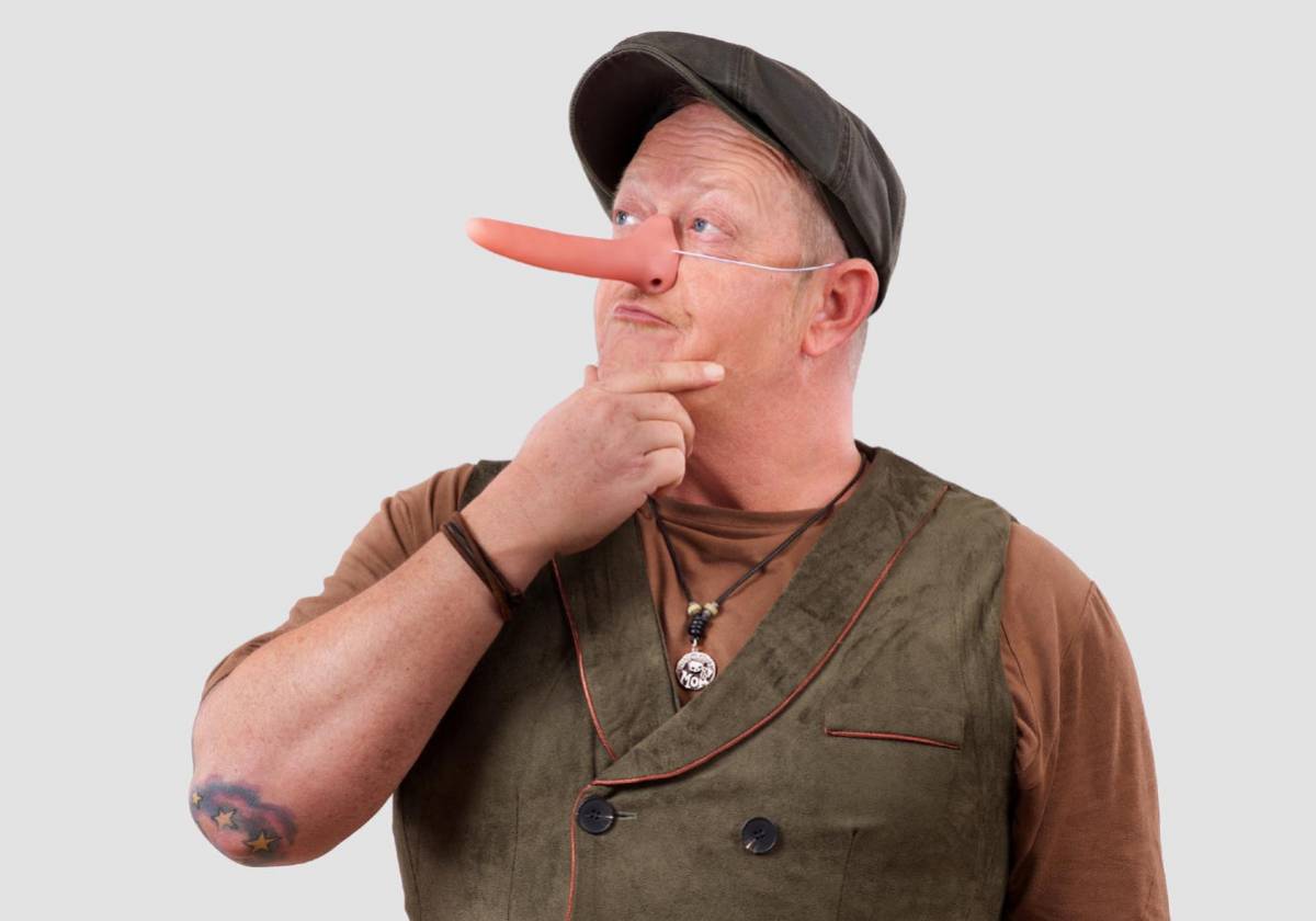 Kabarett in Regensburg: Michael Eller: Gefährlich ehrlich auf der Bühne