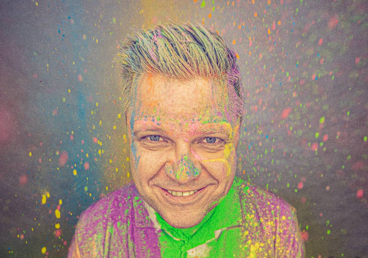 Kabarettabend: Ralf Winkelbeiner: Bunt gastiert in Weiden