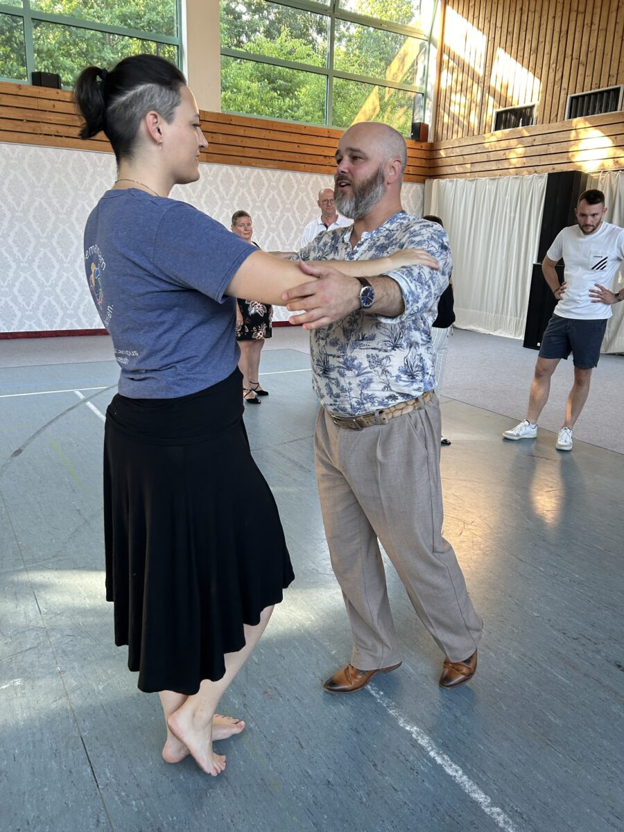 Neue Gesellschaftstanzkurse ab 1. Oktober für Anfänger und Fortgeschrittene