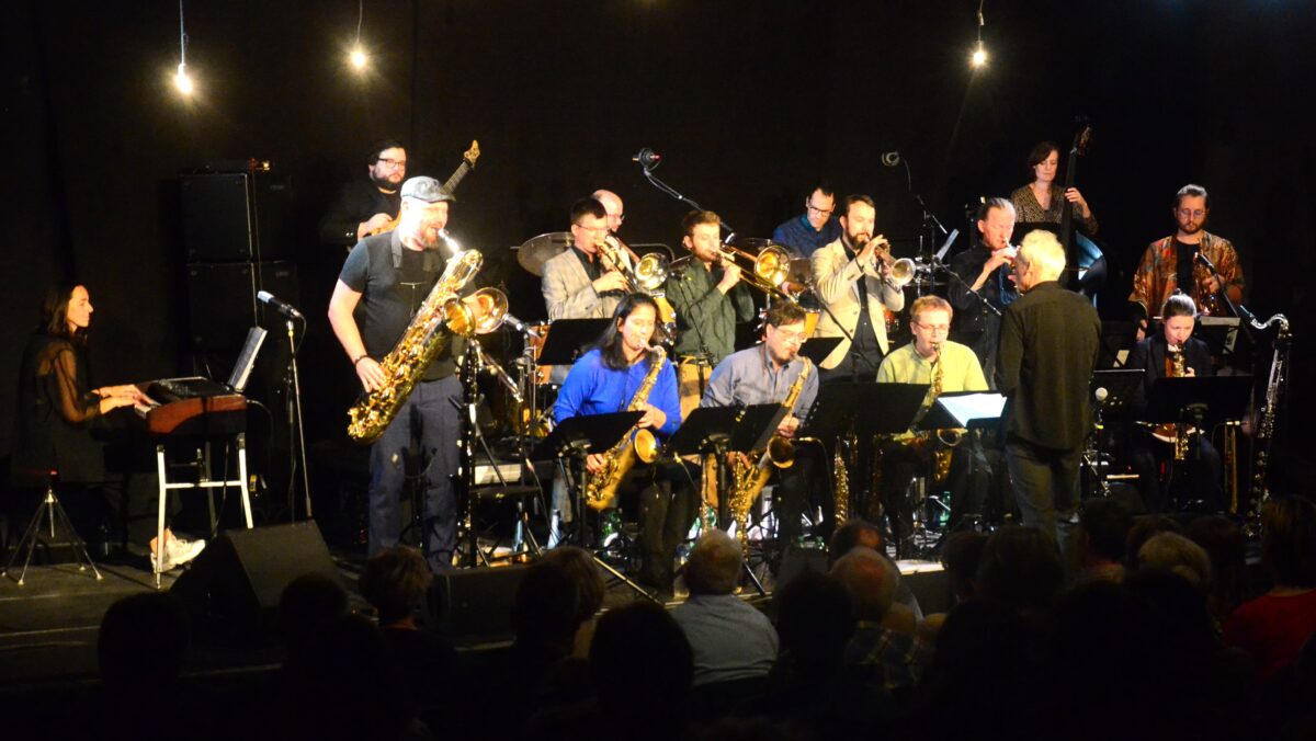 Der Weidener Jazz-Zirkel feierte am Freitag seinen 50. Geburtstag mit dem "Orjazztra Vienna"-Orchester